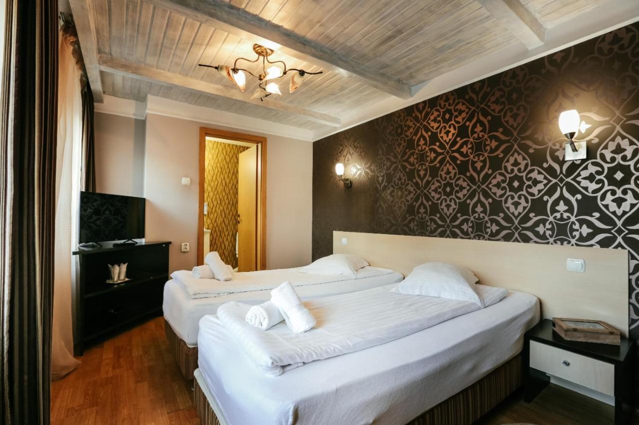 Vila Vidalis คลูจ-นาโปกา ภายนอก รูปภาพ
